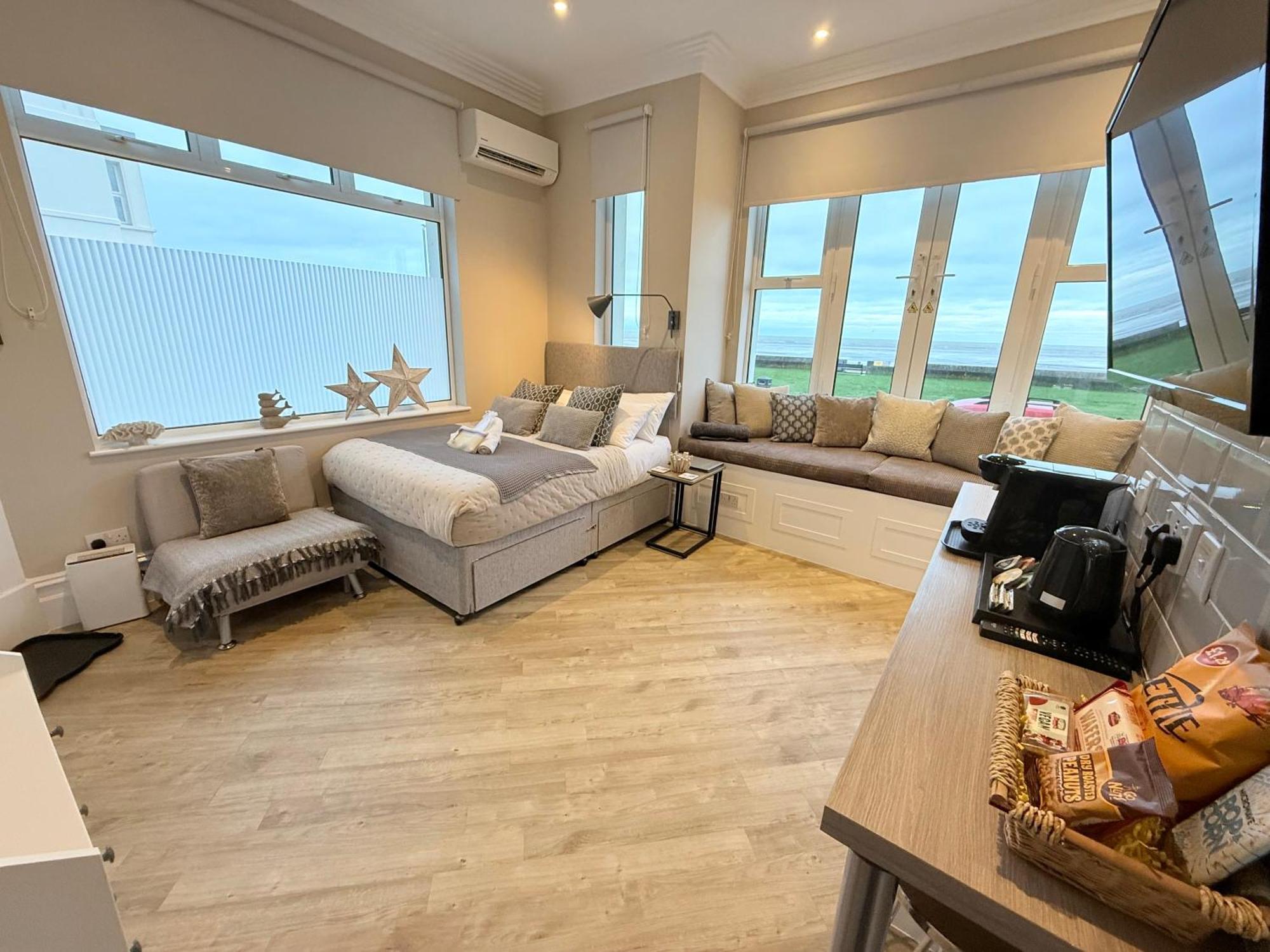 Beachfront Compact Coastal Crib, Direct Sea Views & Air Conditioning Littlestone-on-Sea Exterior foto